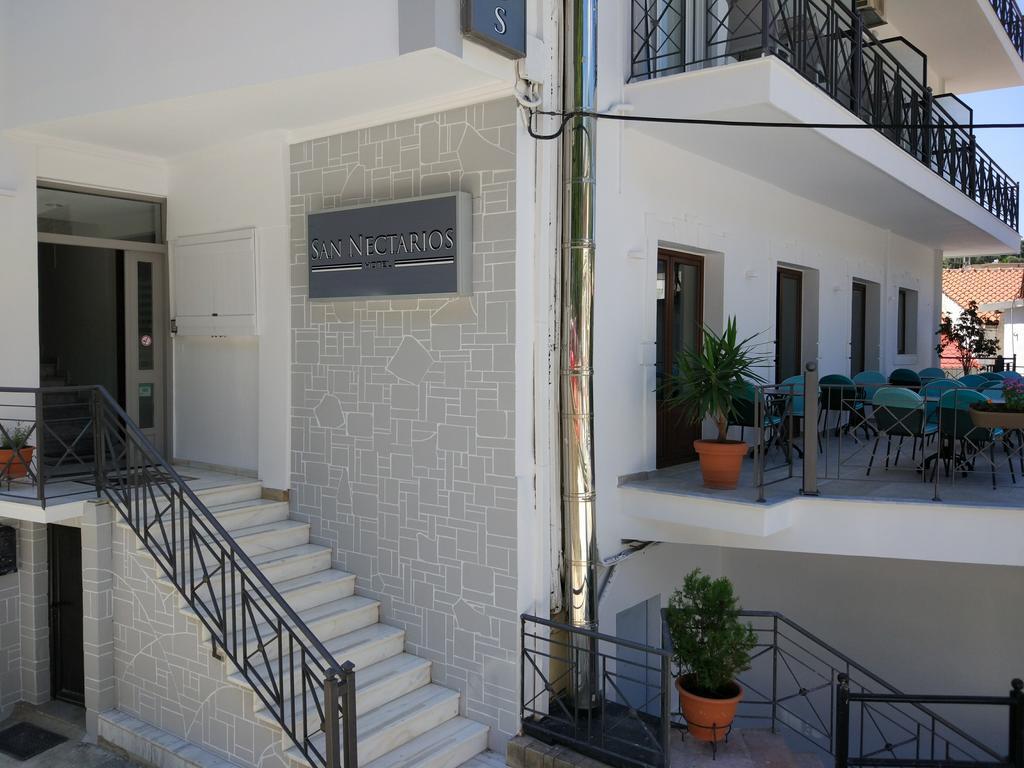 San Nectarios Hotel Парга Екстериор снимка
